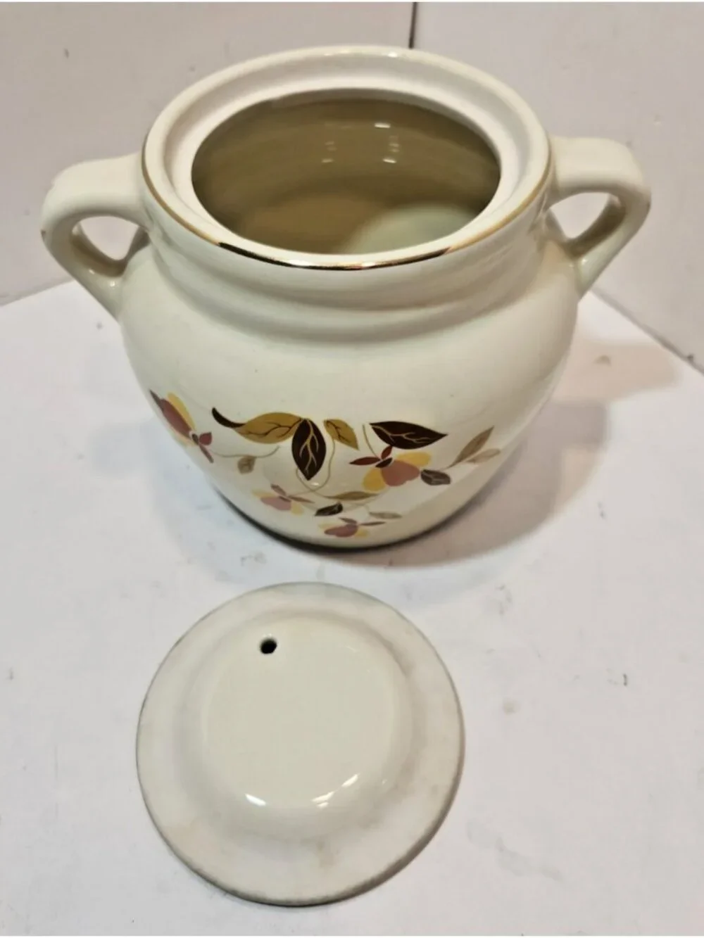 Vtg Hall Autumn Leaf 2 1/4 QT 2 Handled Bean Pot & Lid Mary Dunbar MCM Jewel